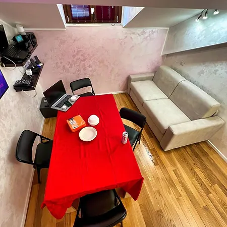 Chic Green Penthouse - Domotic Comfort In Milans Trendy Nightlife District Daire *
