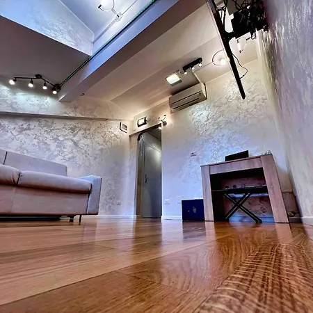 Chic Green Penthouse - Domotic Comfort In Milans Trendy Nightlife District * Milano
