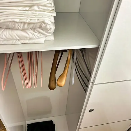 דירה Chic Green Penthouse - Domotic Comfort In Milans Trendy Nightlife District מילאנו